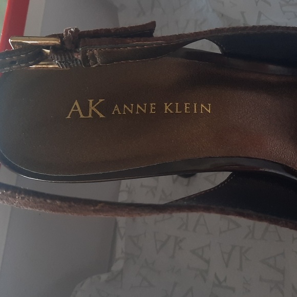 ANNE KLIEN heals - Picture 6 of 8